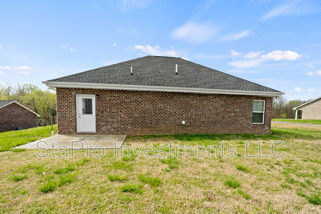 Building Photo - 71 McMurtry Rd
