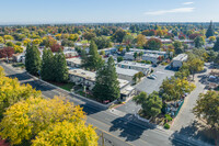 Building Photo - Gold Run Apartments