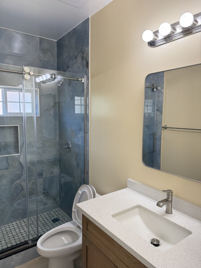 Building Photo - 1434 Elwood St