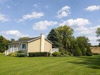 Building Photo - 417 Tripp Rd