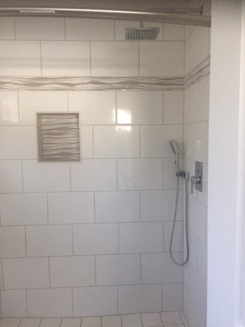 Rainshower - 17914 Bullock St