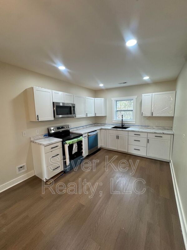 Building Photo - 3671 Sweetwater Vonore Rd