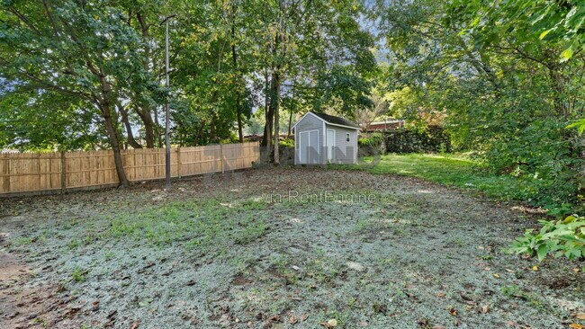 Building Photo - 76 Bouvier Ave