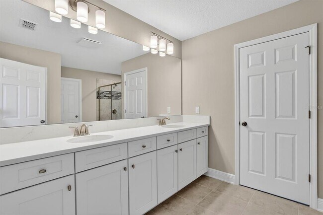 Building Photo - 3168 Fall Harvest Dr