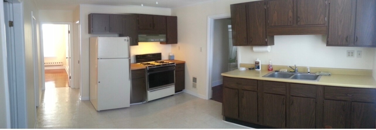 Kitchen - 111 Lyman St