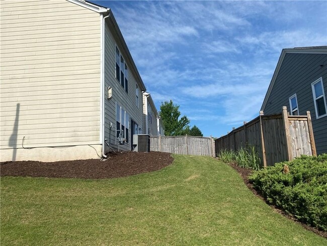 Building Photo - 294 Balaban Cir