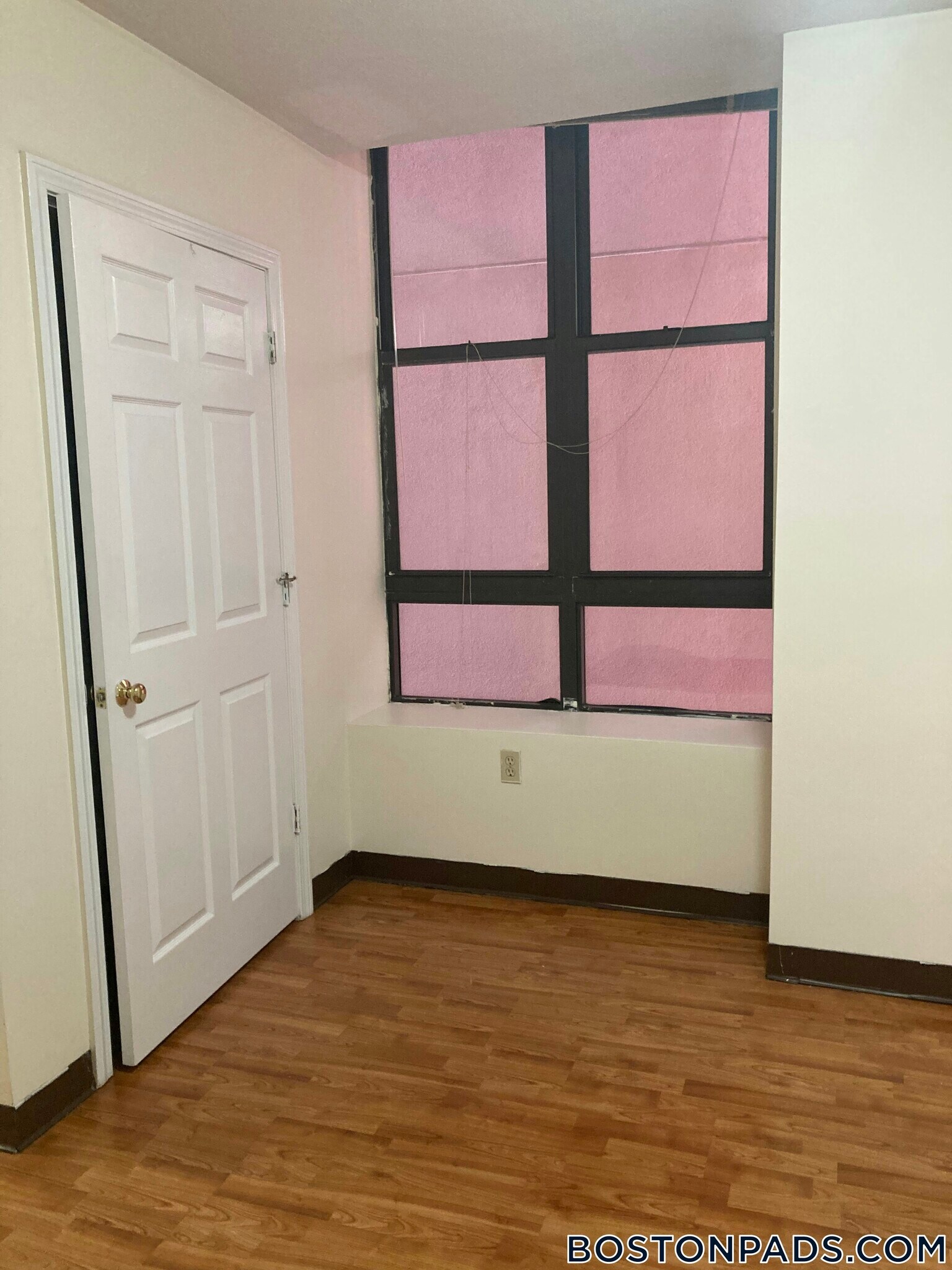 Building Photo - 81 Essex St