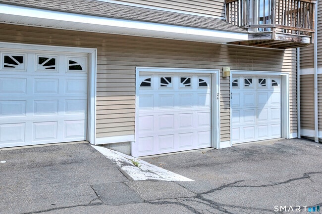 Building Photo - 23 Glenrock