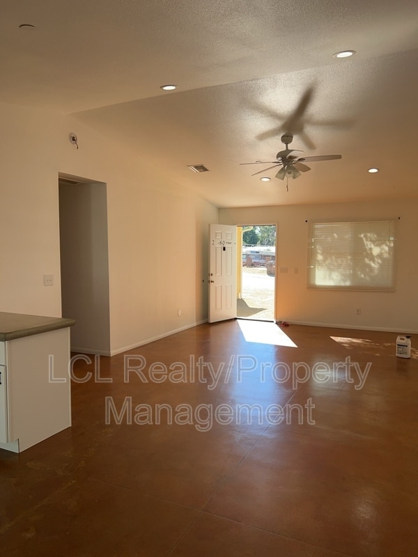 Building Photo - 21380 Olive St