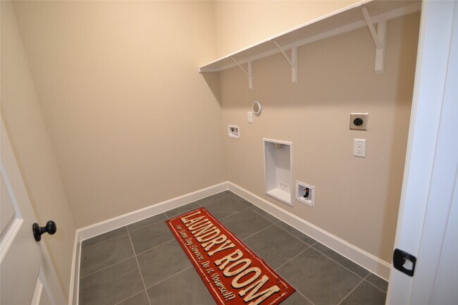 Building Photo - 3207 Kindred Wy