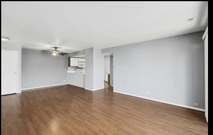 Dining Area - 1906 Plum Grove Rd