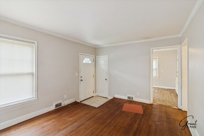 Building Photo - 10067 Grayton St