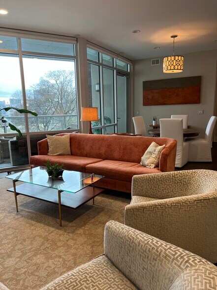 Building Photo - 20 Rutledge St