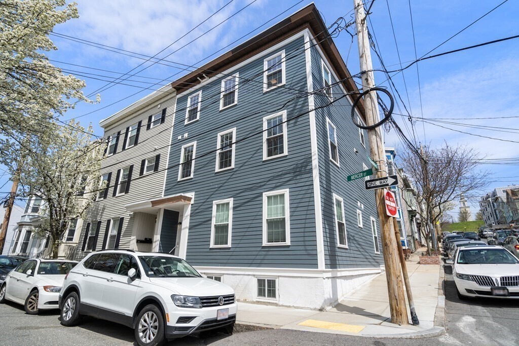 Building Photo - 22 Mercer St