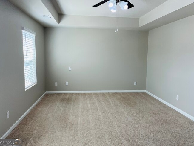 Building Photo - 19 White Spruce Wy