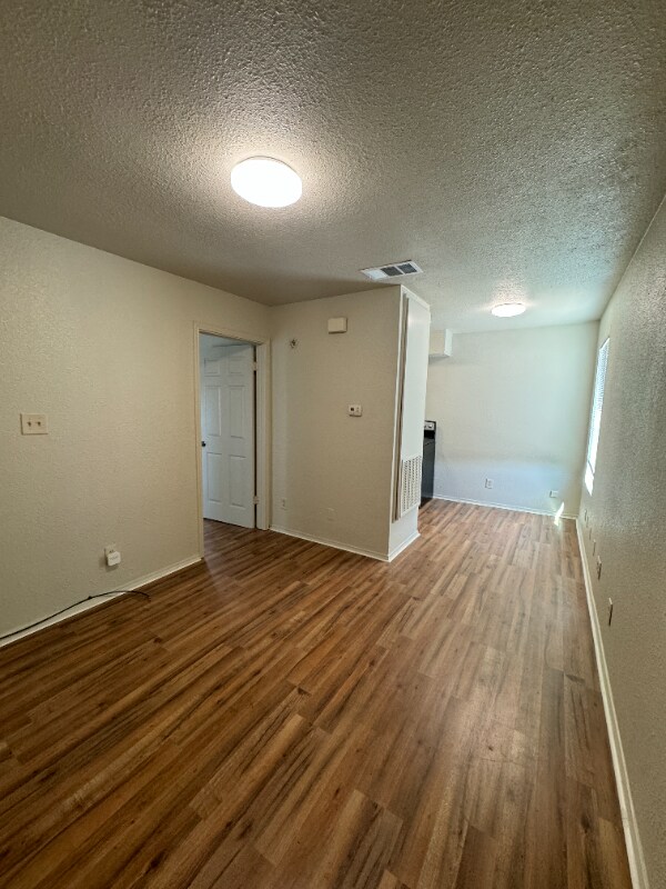 Building Photo - 2902 Sweeney Ln