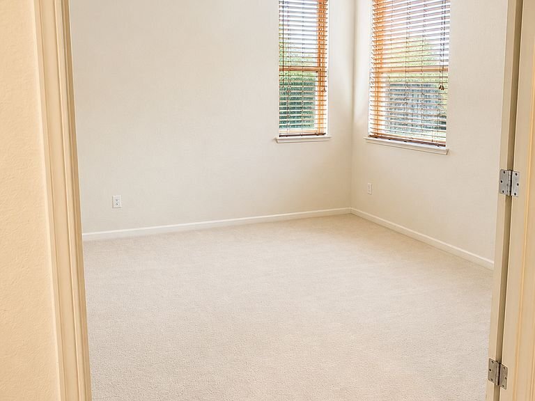 Building Photo - 1482 Moonbeam Way