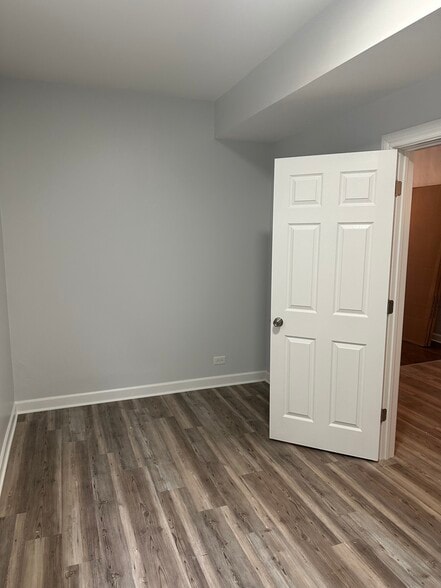 Building Photo - 4415 S Keeler Ave