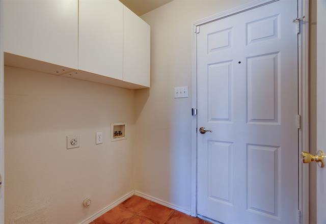 Building Photo - 4700 St Thomas Pl