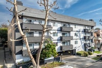 Building Photo - 4432 Coldwater Canyon