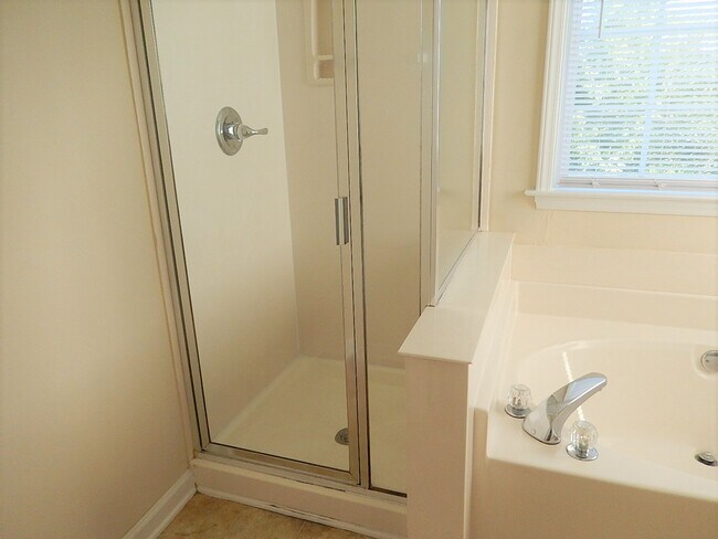 Building Photo - 5809 Spirit Ct