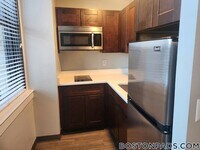 Building Photo - 507 Main St