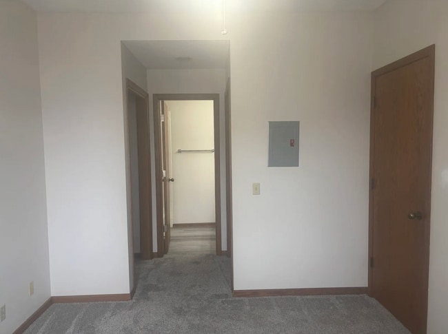 Building Photo - Downtown 2 bedroom Condo!