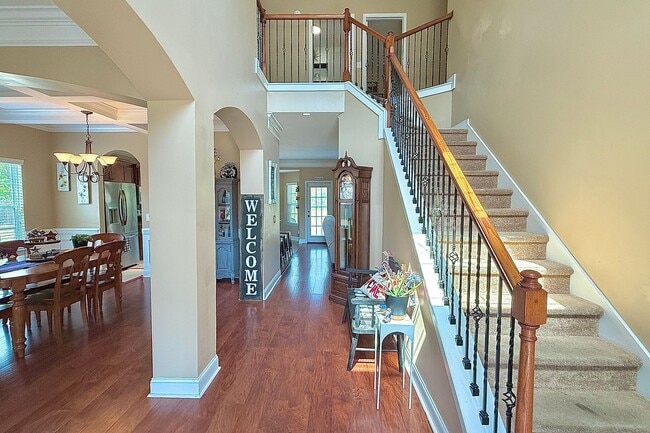Building Photo - COMING JULY 2026! (No Pets Preferred)