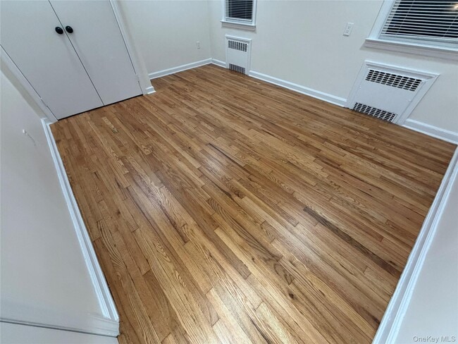 Building Photo - 266 Madison St