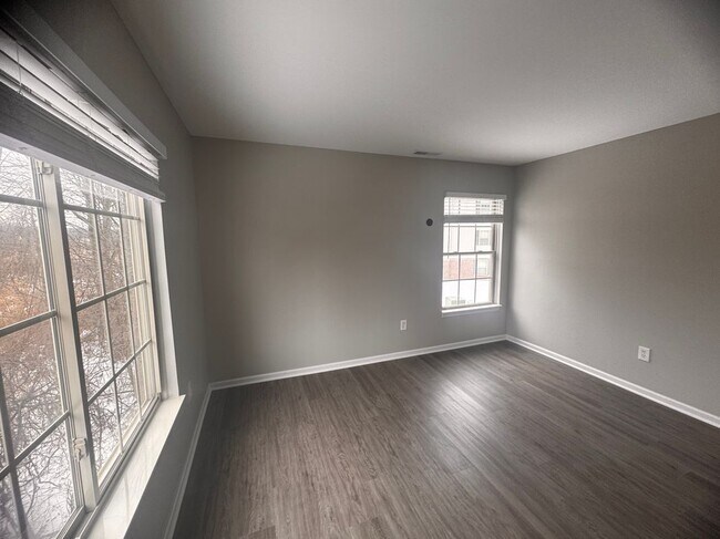 Building Photo - 14208 Pinehurst Ln