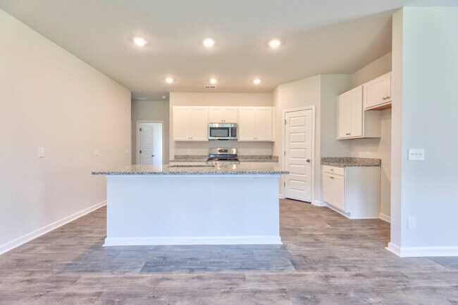 Building Photo - The Preserve at Hilton Head Lakes