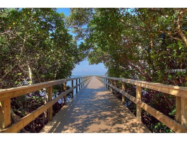 Building Photo - 2602 Waterford Way