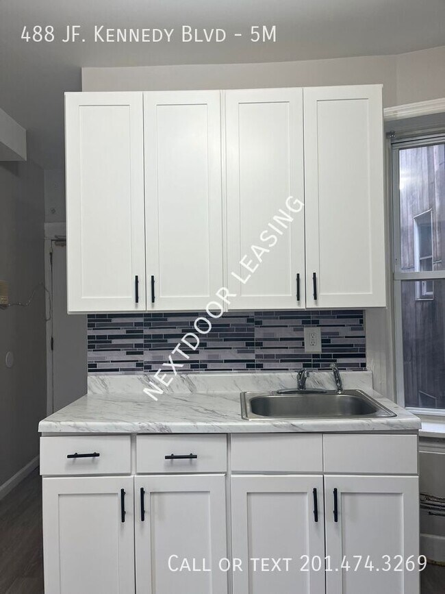 Building Photo - 488 John F. Kennedy Blvd