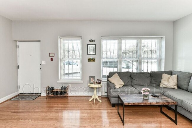 Building Photo - 2630 Adams Mill Rd NW