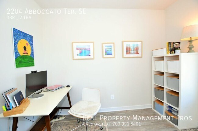 Building Photo - 2204 Abboccato Terrace SE