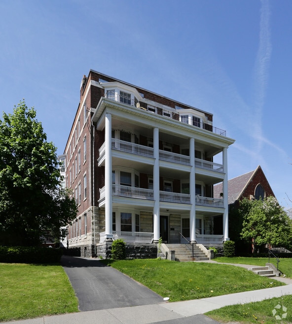 762 Madison Ave - 762-764 Madison Ave