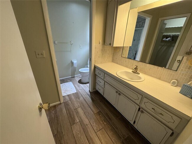 Building Photo - 517 Mt Vernon Dr