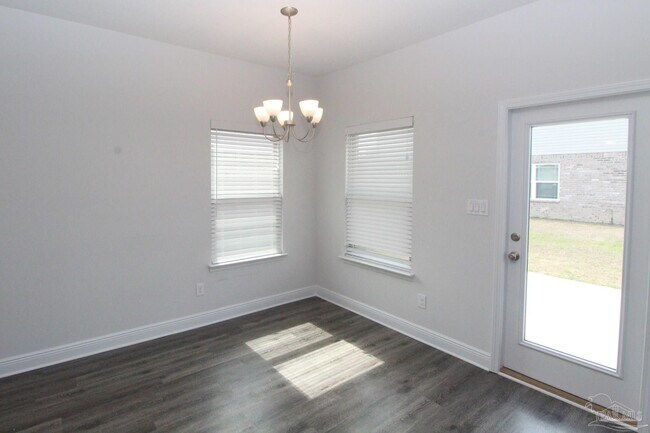 Building Photo - 3865 Sandspur Ln