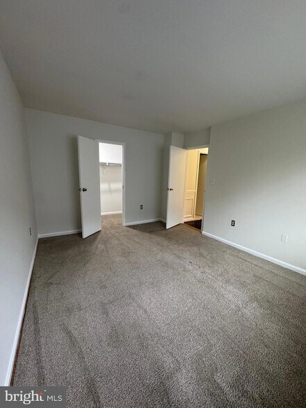 Building Photo - 3832 Bel Pre Rd