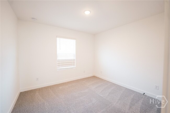 Building Photo - 108 Kingswood Cir