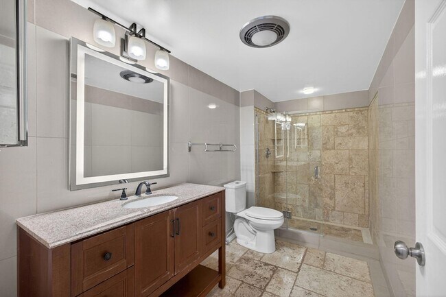 Building Photo - 17137 Waterbend Dr