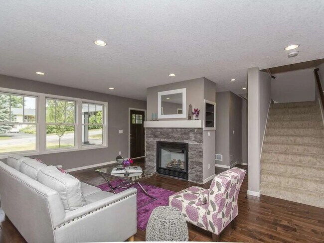 Building Photo - 5321 Interlachen Blvd