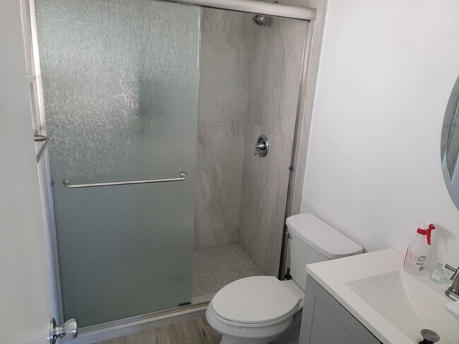 Building Photo - Avenida Aragon