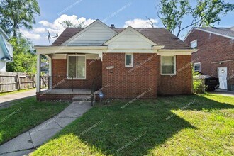 Building Photo - Charming Westside 3-Bedroom Brick Bungalow...