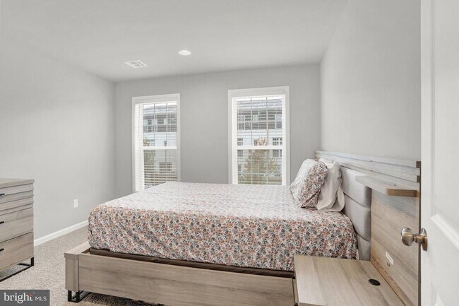 Building Photo - 3113 Bullfinch Ln