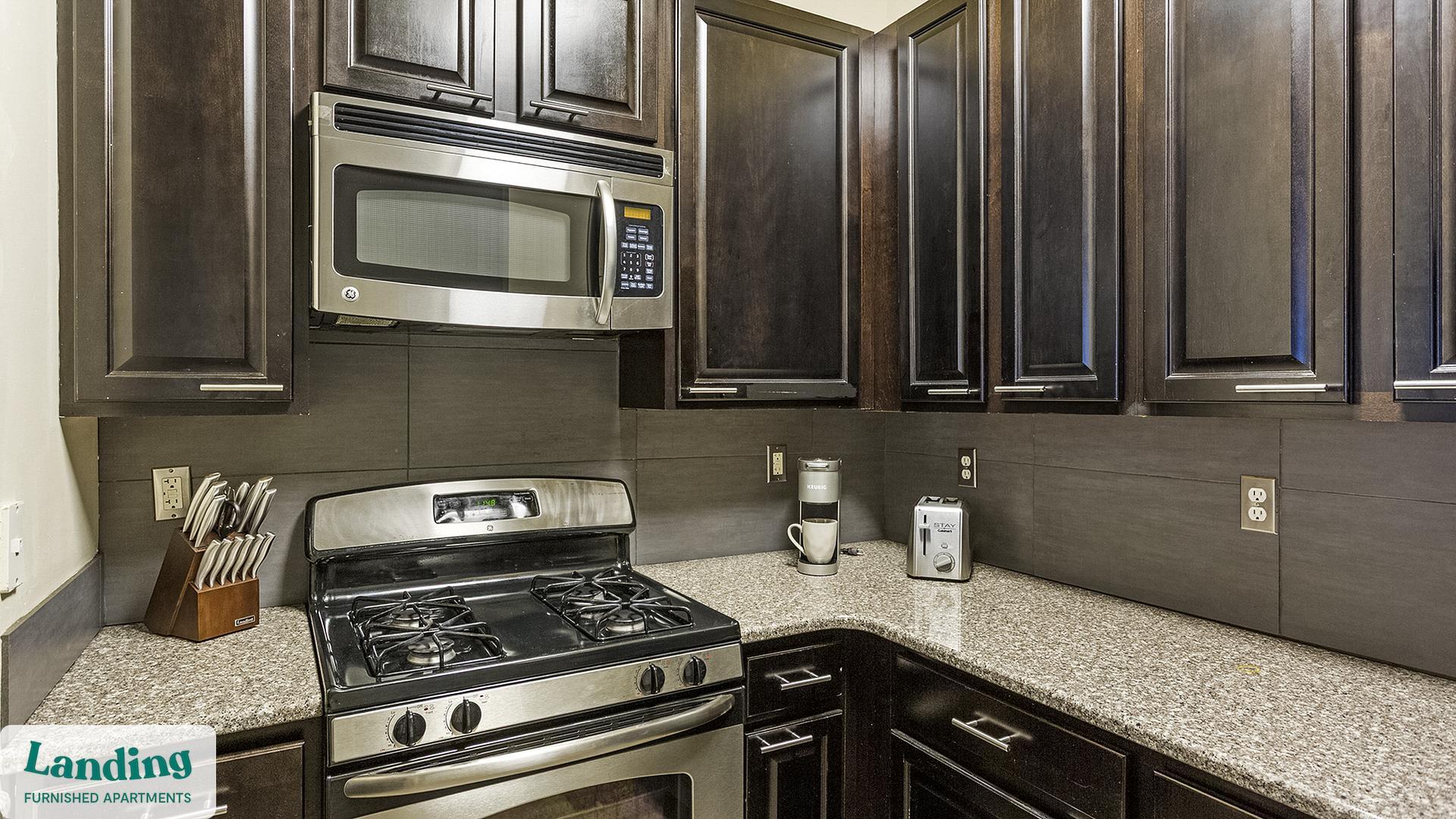 Building Photo - 1776 Patriots Ln