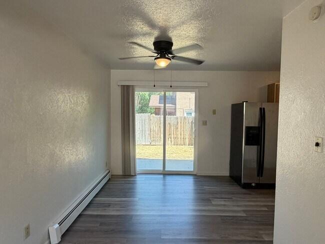 Building Photo - 3211 Opal Ct