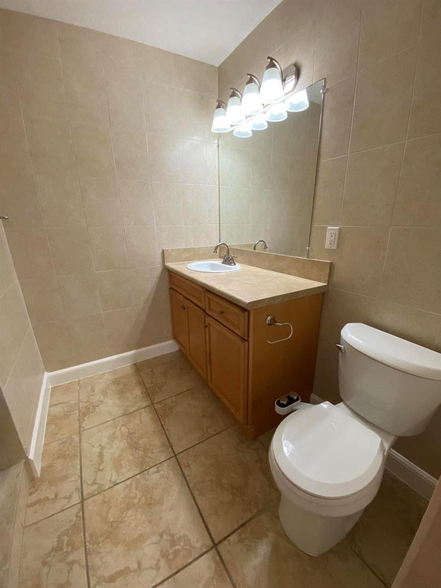 Building Photo - 3436 Housatonic Dr