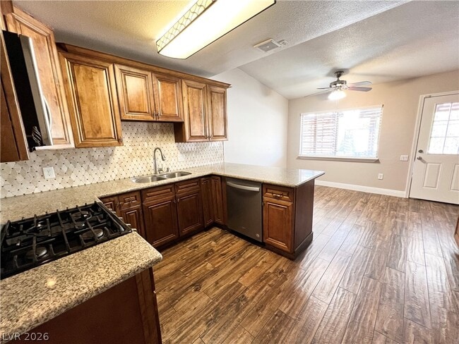 Building Photo - 6446 Meadowlark Ln