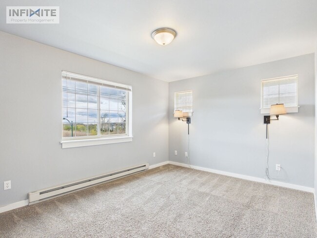 Building Photo - Top-Floor 2BR/2BA – Bright, Clean & Move-In Ready
